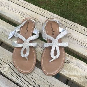 NWT women’s size 8.5 sandals.